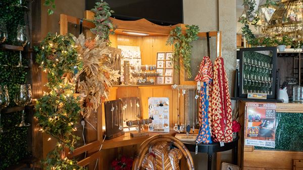 Magnolia Wine Garden