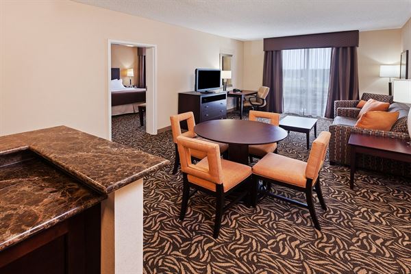 Holiday Inn Ardmore I-35