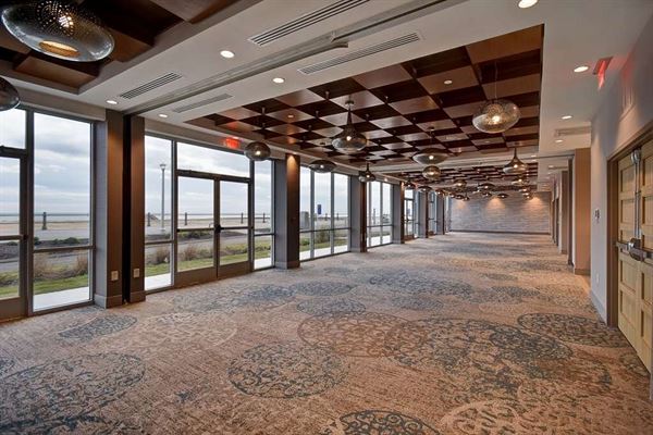 DoubleTree by Hilton Virginia Beach Oceanfront South