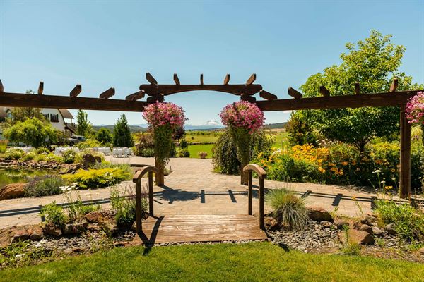 Faith Hope and Charity Vineyards & Events