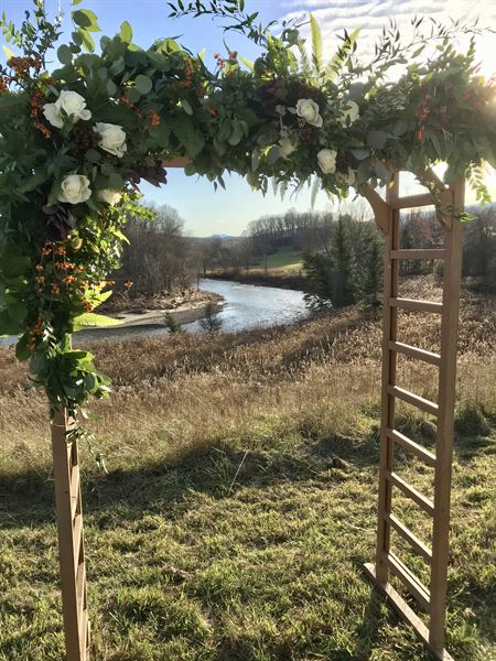 1824 House Inn + Barn