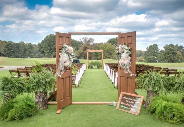 Holly Tree Country Club