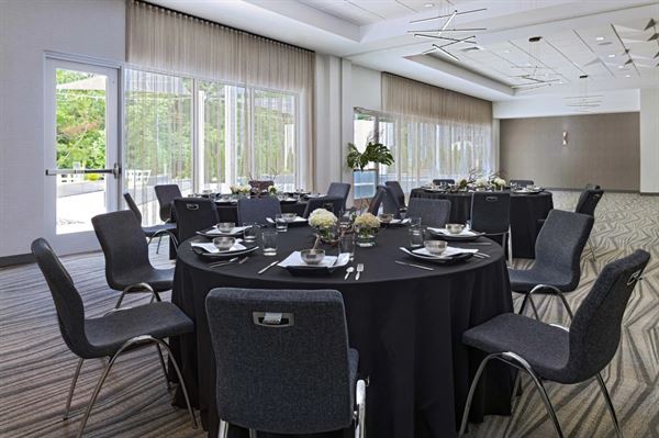 Aloft Little Rock West