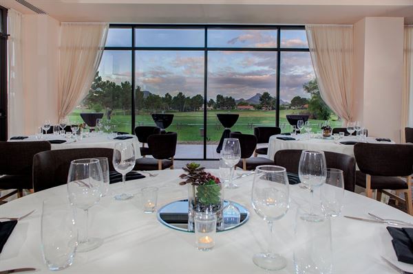 Embassy Suites Phoenix - Scottsdale