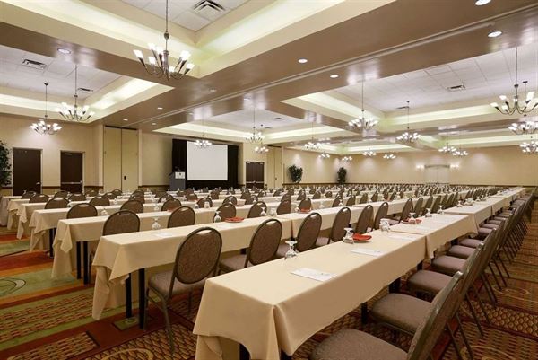 Embassy Suites Phoenix - Scottsdale