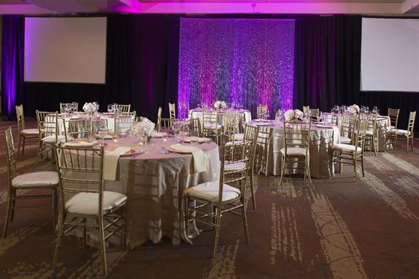 Embassy Suites Phoenix - Scottsdale