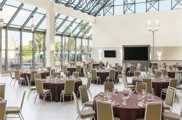 DoubleTree by Hilton Orlando Airport