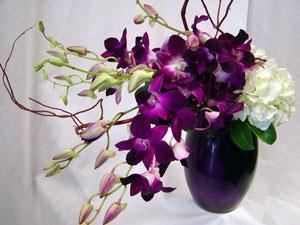 Christie's Flowers And Gifts