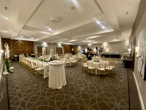 Sandman Signature Sherwood Park and Chop