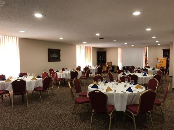 Echo Hotel And Conference Center