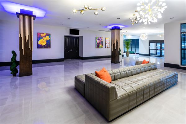 Hilton Garden Inn & Convention Center