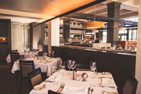 Broadway 10 Bar & Chophouse