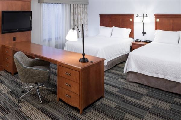 Hampton Inn & Suites Cedar Rapids - North