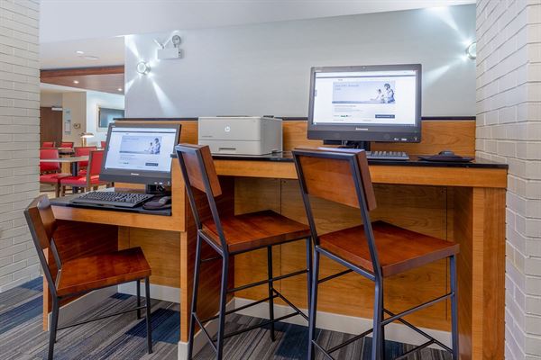 Holiday Inn Express & Suites Chicago - Midway Airport