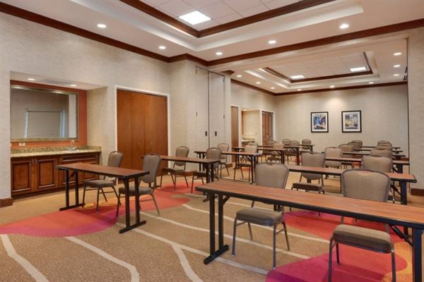 Hilton Garden Inn Chicago - Midway Airport