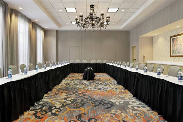 Hilton Garden Inn New Orleans Convention Center