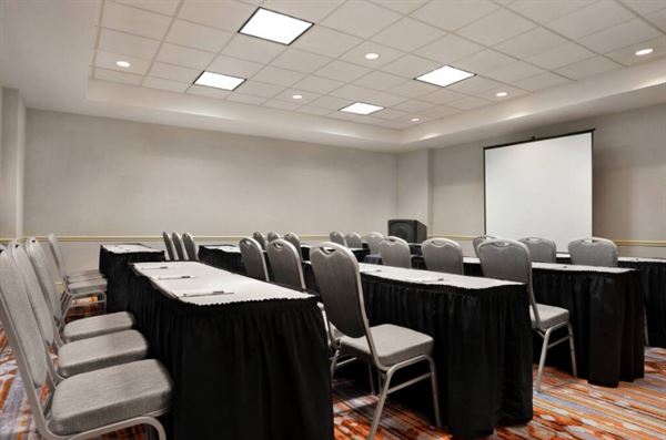 Hilton Garden Inn New Orleans Convention Center