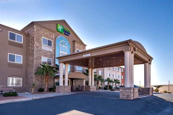 Holiday Inn Express & Suites Alamogordo