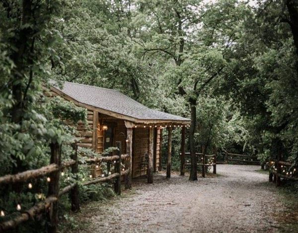 Majestic Pines Wedding Venue