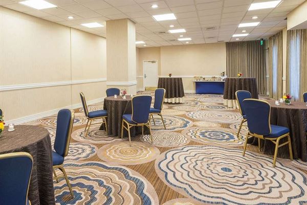 Sonesta White Plains-Downtown