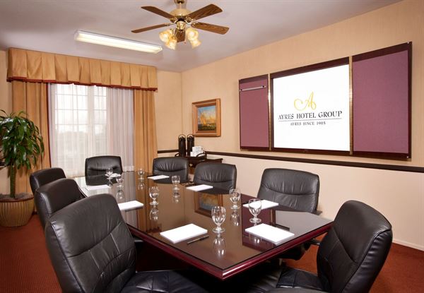 Ayres Suites Mission Viejo