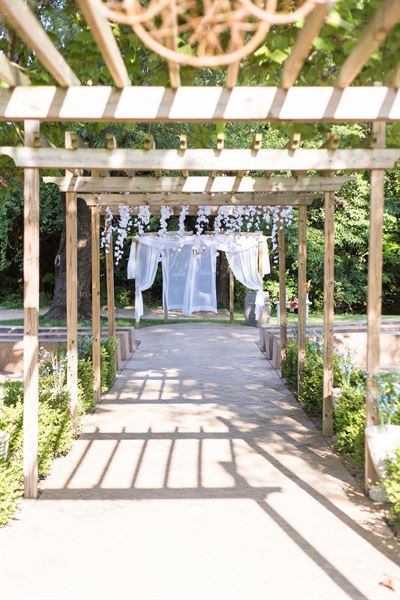 Mallinson Vineyard and Hall