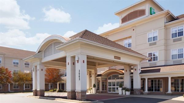 Holiday Inn Grand Rapids Airport