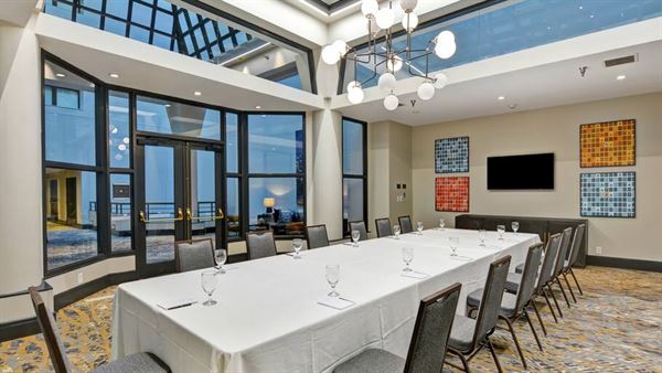 The Cincinnatian Hotel