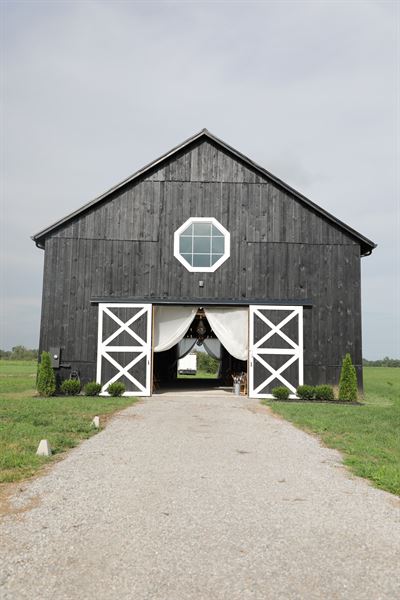 AshWood On Antioch Barn