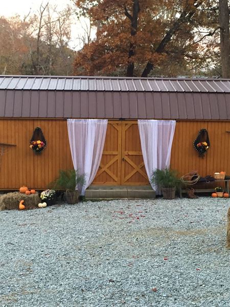 B-Bar Farm Wedding and Event Center