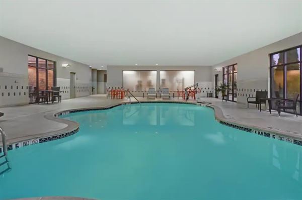 Hampton Inn & Suites Robbinsville