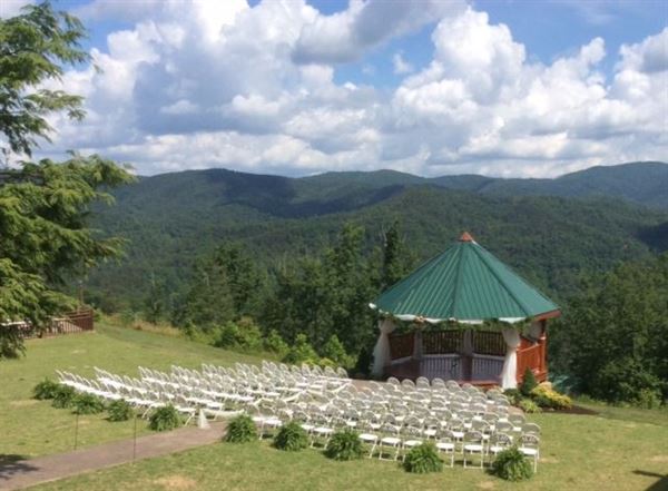 The Belle Team - Bold & Belle Designs and Events