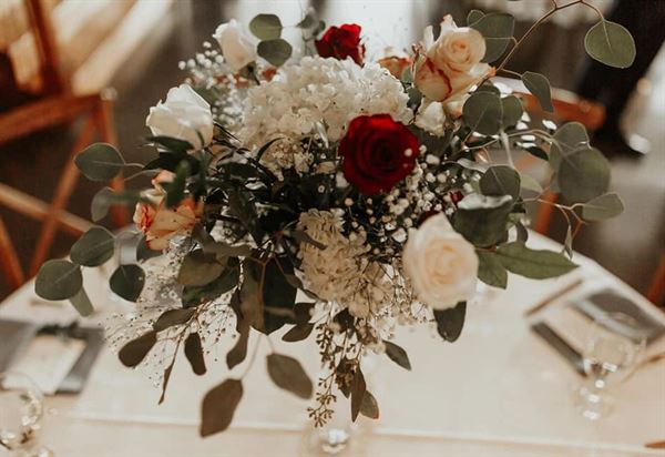 Eden Jardin Boutique Party Renta