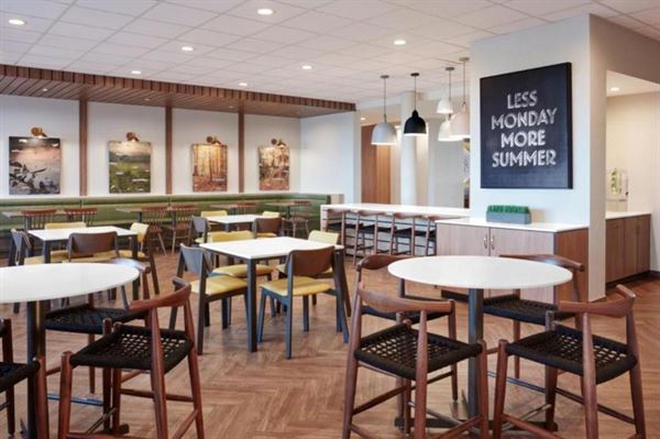 Fairfield Inn & Suites Marshall