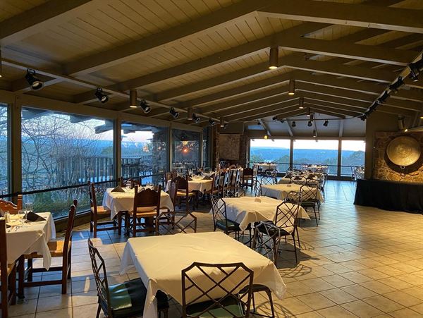 Red Apple Inn and Country Club