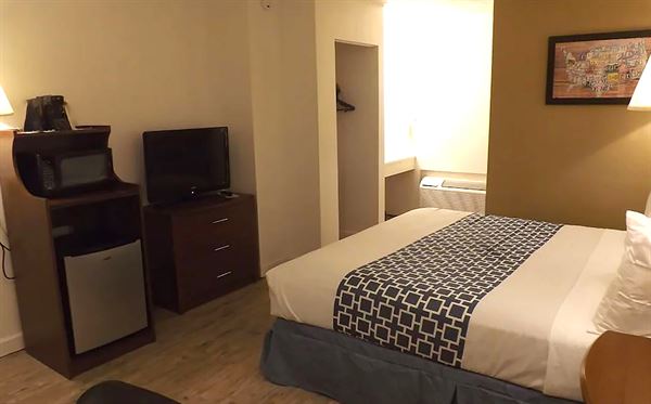 Coratel Inn & Suites By Jasper McCook