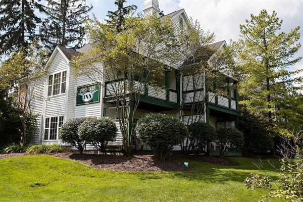 The Lodge at Bass Lake