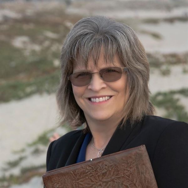 Officiant Donna- San Diego