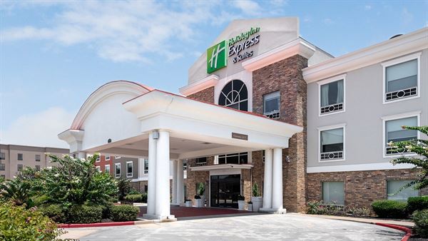 Holiday Inn Express & Suites Conroe I-45 North