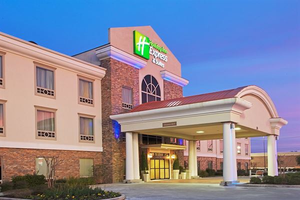 Holiday Inn Express & Suites Conroe I-45 North