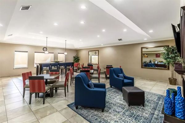Comfort Inn & Suites Houston IAH Airport - Beltway 8