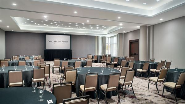 Omni Viking Lakes Hotel