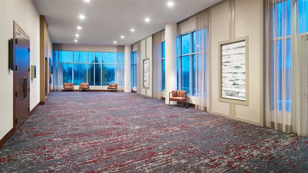 Omni Viking Lakes Hotel