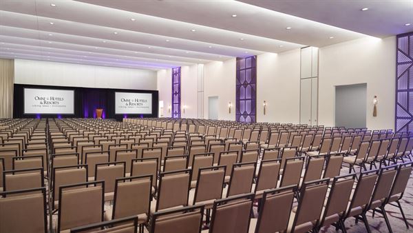 Omni Viking Lakes Hotel