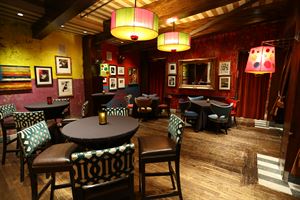 Salons (3 Salons Available)