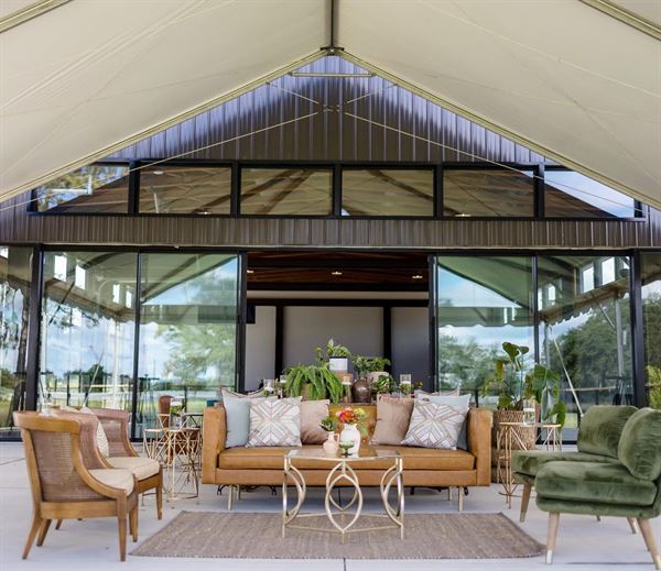 The Porter Room at Holy City Brewing