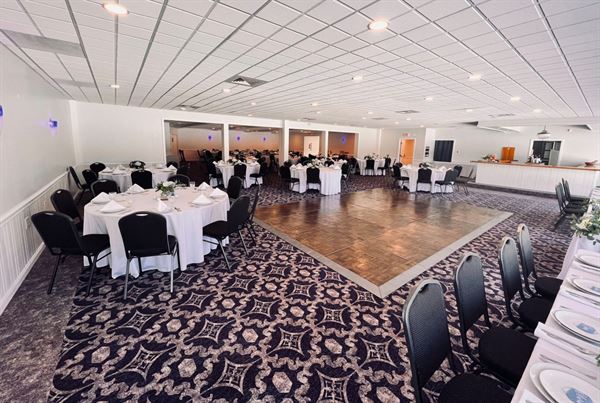 The Kelly Ballroom at Riverside Golf