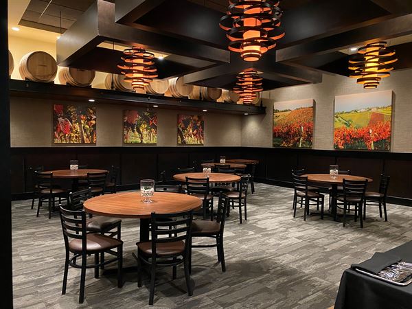 Cooper's Hawk Winery & Restaurant