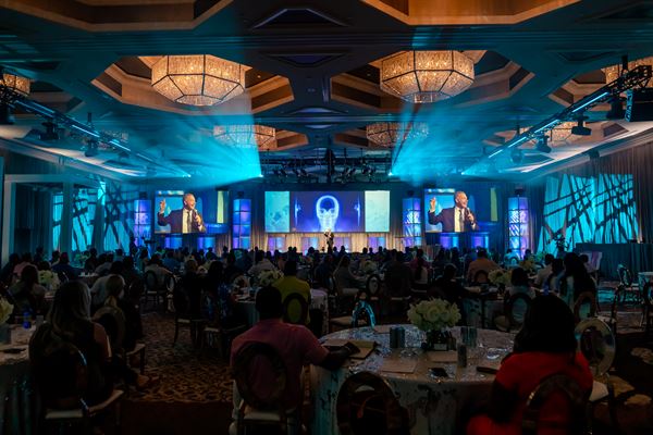 Lotus Eyes Photography