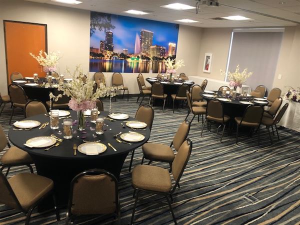 Wingate by Wyndham Orlando Airport